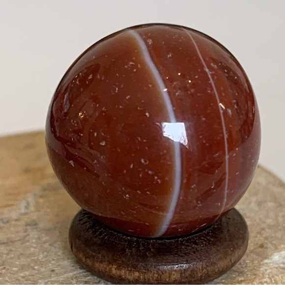MINI Red Banded Carnelian Crystal Sphere With Wood Stand Chakras Healing 1/2" 8g - Picture 8 of 12